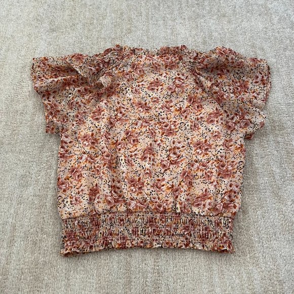 ASTR The Label Floral Smocked Crop Top S - Picture 4 of 7